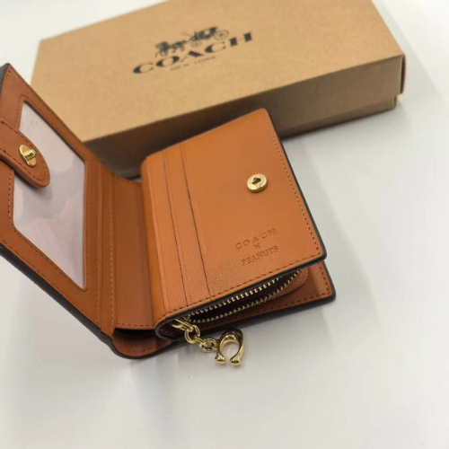 NWT Coach X Peanuts Snap Wallet