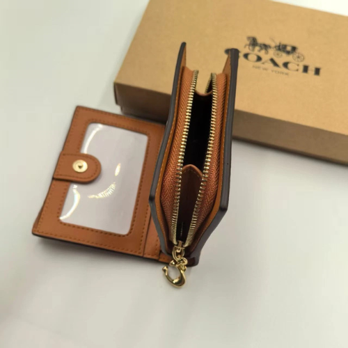 NWT Coach X Peanuts Snap Wallet