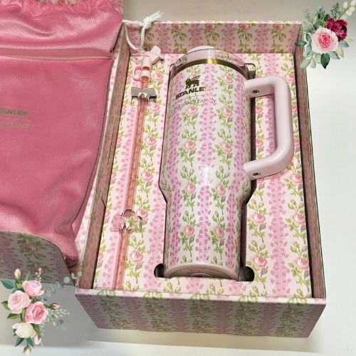 Stanley x LoveShackFancy Flowstate Quencher 40oz Tumbler Blooming Heirloom NEW