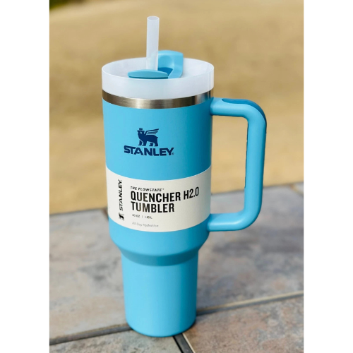 Brand New Stanley 40 oz Quencher H2.0 Tumbler w/box color POOL